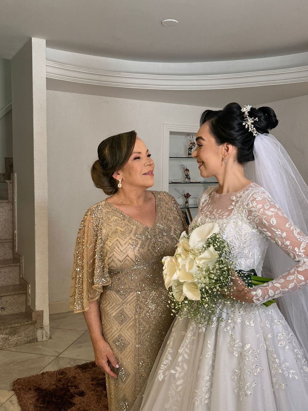 Mãe e noiva antes da cerimônia no Casarão José Morada